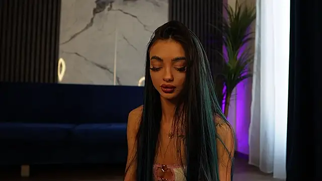 RachelRavee élő XXX-chatje