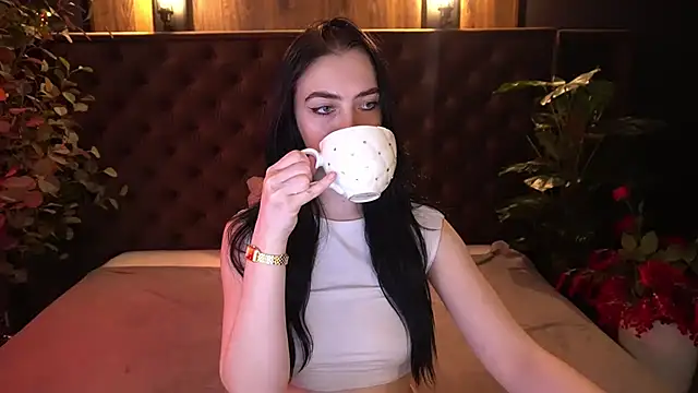 WildKittenX_'s Live XXX Chat