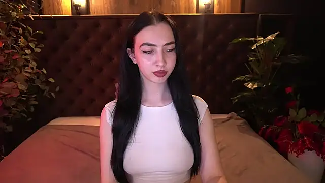 Chat +18 de WildKittenX_ ao vivo