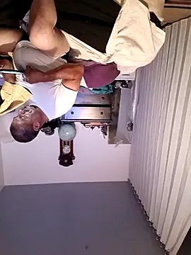 bimexpoexist élő XXX-chatje