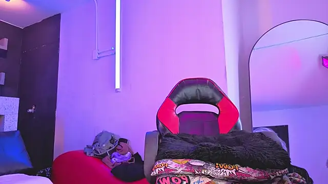 nova_salvatore 在線直播表演