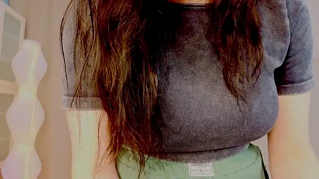 KaraNeaglen Live XXX chat