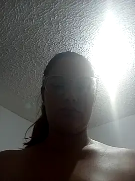 Brittany_G élő XXX-chatje