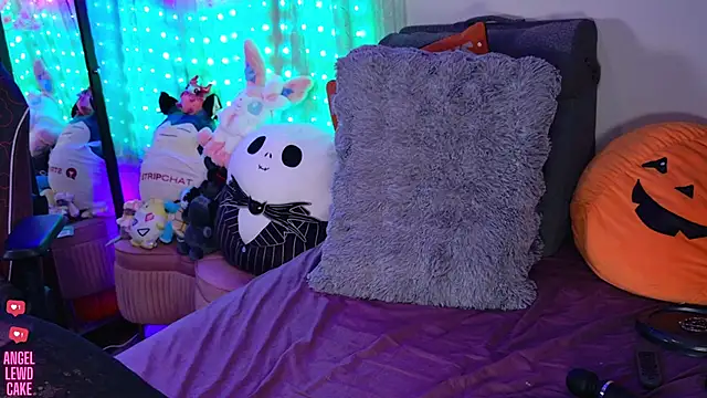 Angel-Lewd-Cake Webcam Show