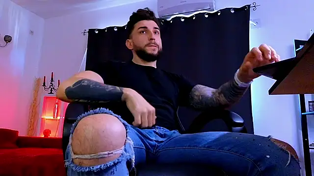 MightyAaron66 现场XXX聊天