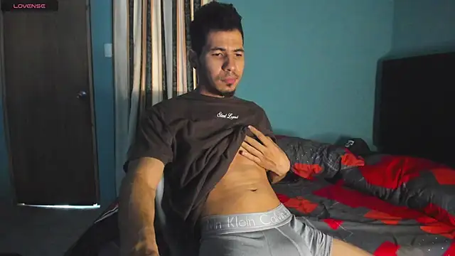 Im_steven 即時 XXX 聊天