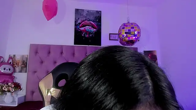 Aily_star élő XXX-chatje