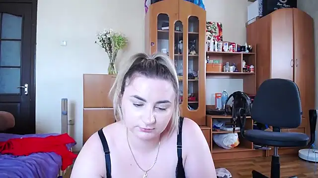 Webkamerová show YourSwetiwGirl