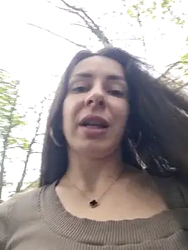 XXX chat uživo modela GroaningJute