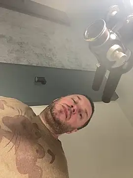 Chatroom XXX en direct de DorianJeday