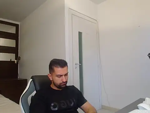 BryceReign Adlı Modelin Canlı XXX Sohbeti