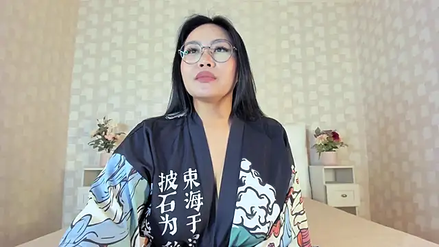 NatsumiHun's Live XXX Chat