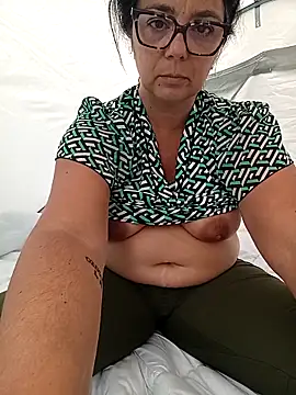 pulpeuse64's Live XXX Chat