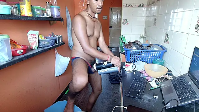 Gre3k_god Adlı Modelin Canlı XXX Sohbeti