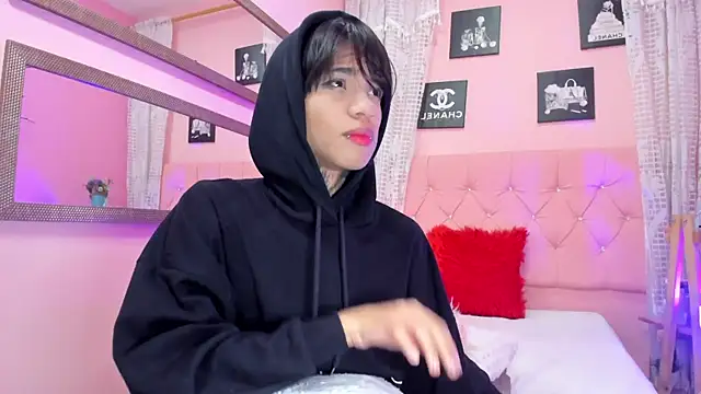 Chat +18 de Liam_evvan ao vivo