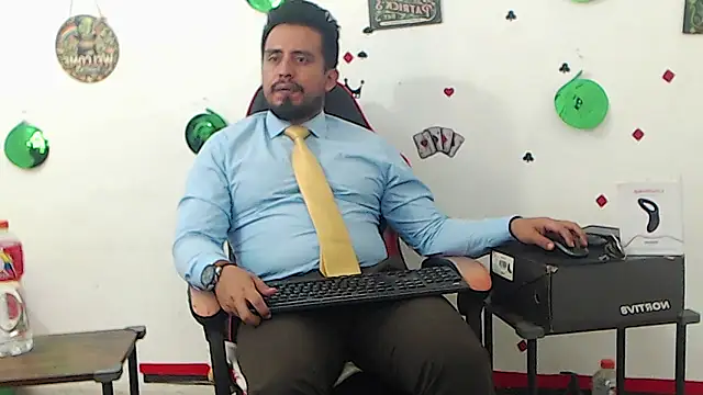 KalethBigDick élő XXX-chatje