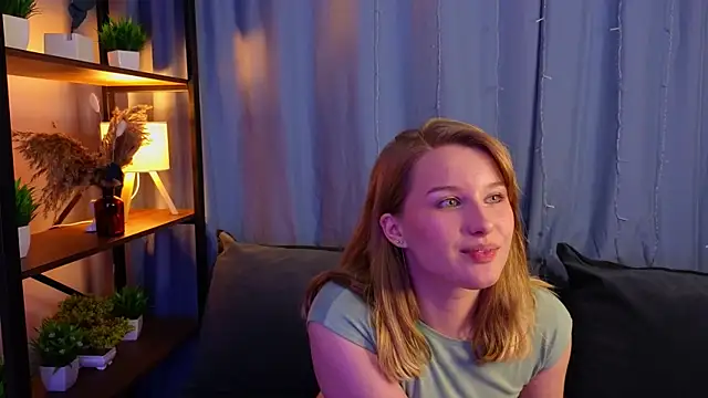 ImiMonroe's Live XXX Chat