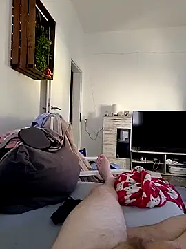 Schaschi_90 在線直播表演