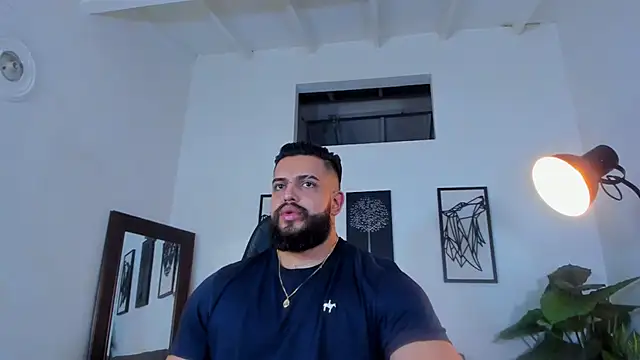 Онлайн чат XXX Justin_kingX7