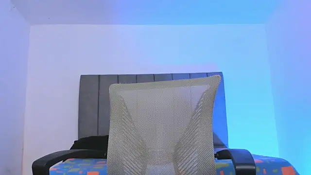 Adonys_Lewis_ Webcam-Show