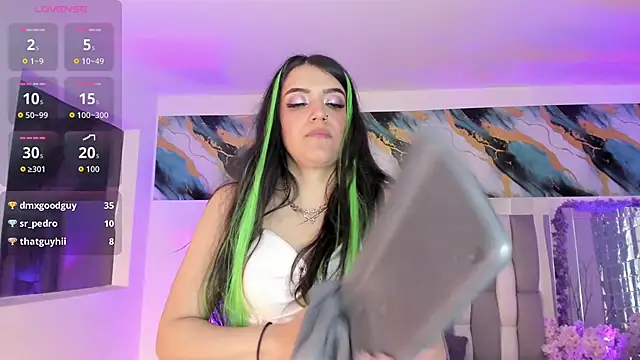 IsaDiiaz Chat XXX in diretta