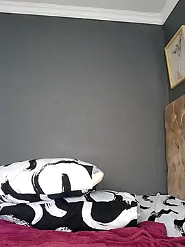 SWEETDOLLY29XXn Live XXX chat