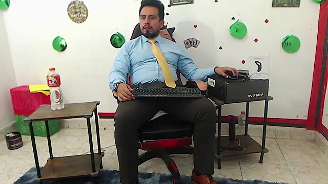 Chat +18 de KalethBigDick ao vivo