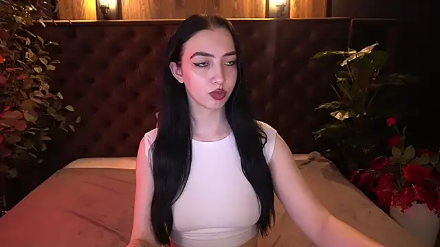 Chat +18 de WildKittenX_ ao vivo