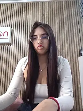 Valk_submissive Chat XXX live