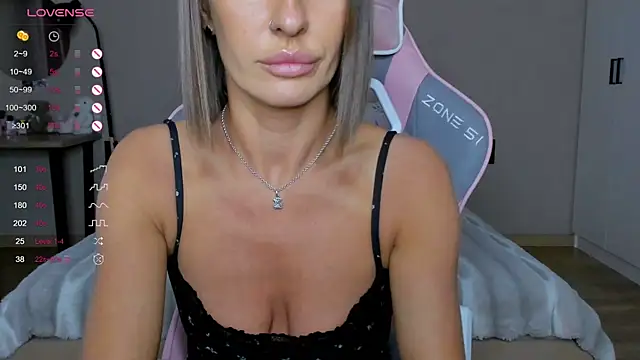 Chat XXX ao vivo de NejaSatin