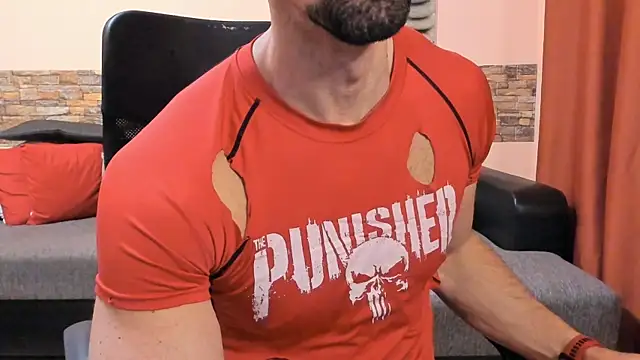 HotHunkTrainer: απευθείας συνομιλία ΧΧΧ