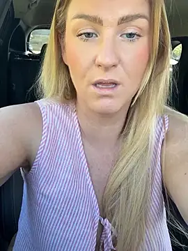 โชว์เว็บแคมของ Charleigh_xx