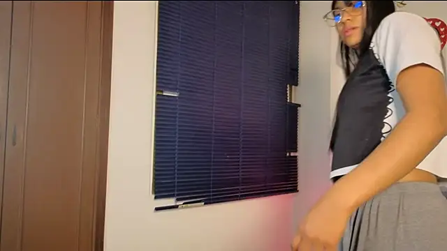 Czat XXX na żywo – PaulaCutexs