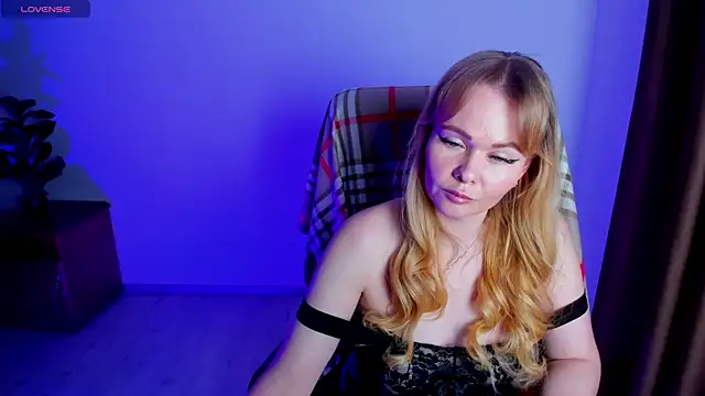 Chat +18 de Kirasweetlove ao vivo