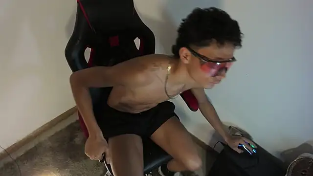 ryanlatiin Webcam-Show