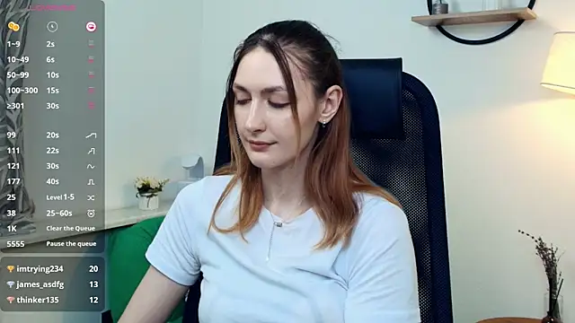 LoraLanettのライブXXXチャット