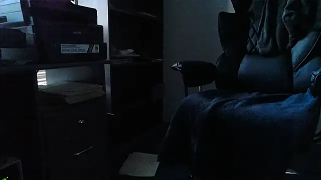 TrevorSteele Show in webcam