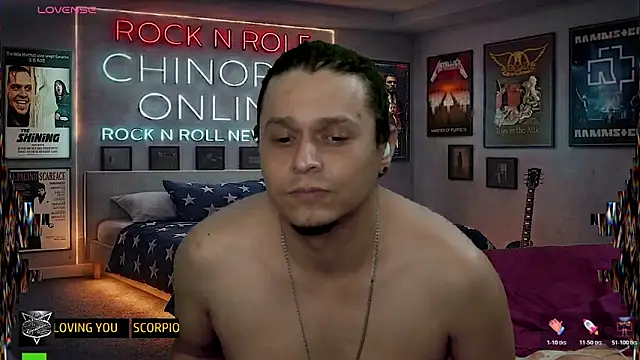 Czat XXX na żywo – chino_roz