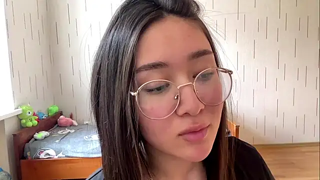 YourMiIa 现场XXX聊天