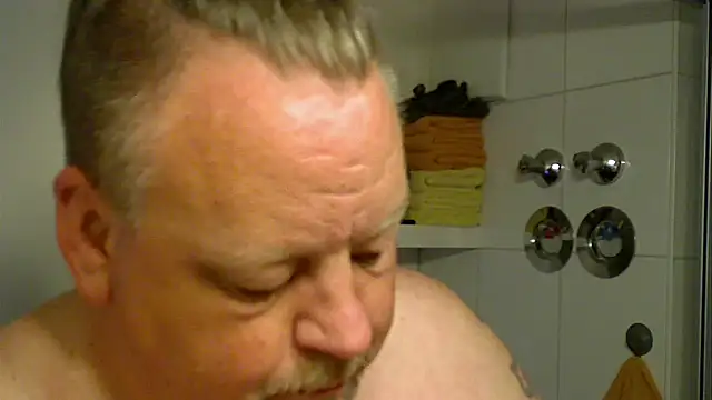 pimmelmann3 Adlı Modelin Canlı XXX Sohbeti