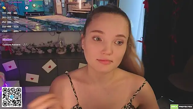 JulieLupo 在線直播表演