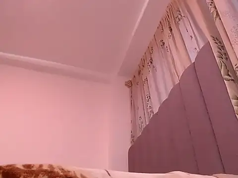 saara_johnson496 Adlı Modelin Canlı XXX Sohbeti