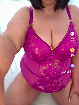 Mrs_tery Adlı Modelin Canlı XXX Sohbeti