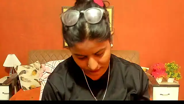 Chat XXX en directo de Jasmine_Jaey1