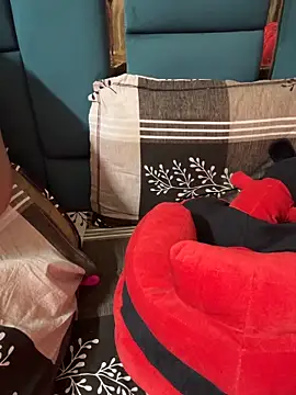 Punjabi_coupless: διαδικτυακό σόου στην κάμερα