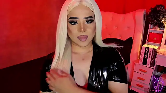 gordeushotcummer Show in webcam