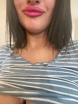 Milana_UK Show Webcam