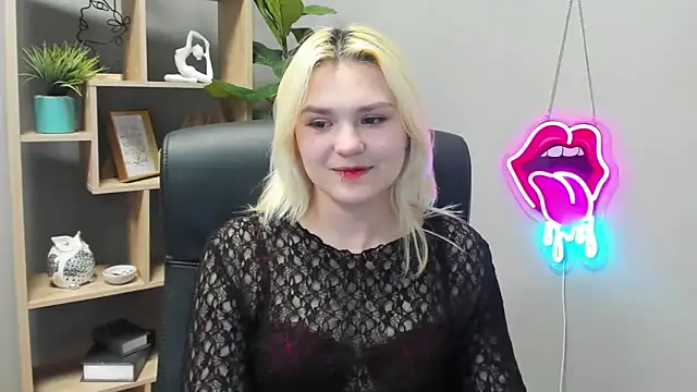 SweetLilyxo Adlı Modelin Canlı XXX Sohbeti