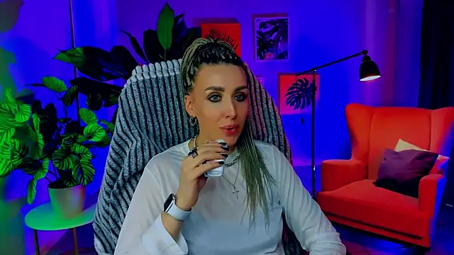 MonicaRiley's Live XXX Chat