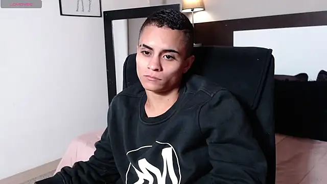 Czat XXX na żywo – Liiamthompson